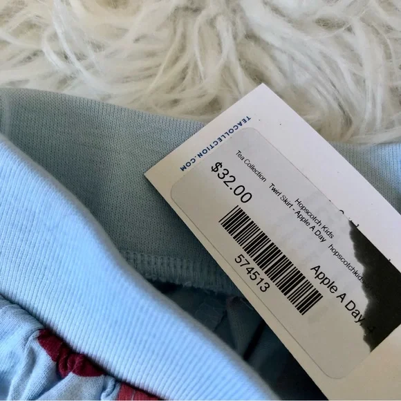 NWT Tea Collection apple a day twirling skirt - Picture 7 of 9